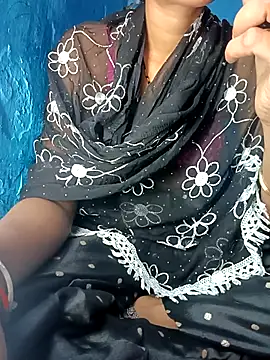 Snapshot of ruchigoutam chatting on 9, 11, 2025 ruchigoutam online show from 9, 11, 2025