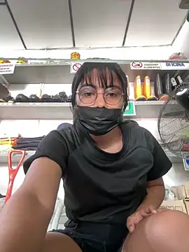 Kyra  Rose online show from 19, 12, 2025