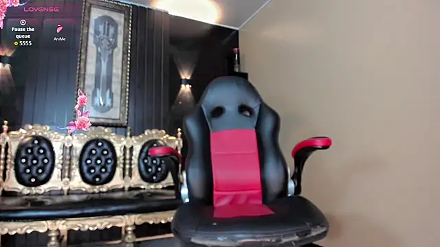 Natasha clifford online show from 24, 10, 2025