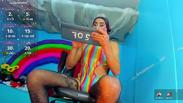 Natasha clifford online show from 18, 11, 2025