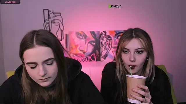 Snapshot of luna_tin chatting on 19, 11, 2025 luna tin online show from 19, 11, 2025