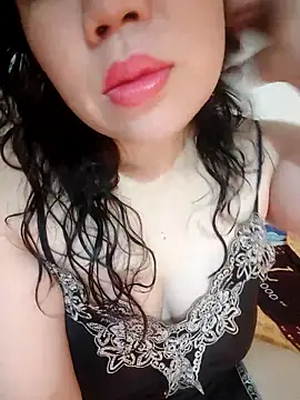 Julyy08 online show from 20, 4, 2026