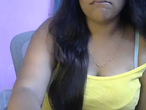 Queenxxx98 online show from 1, 6, 2026
