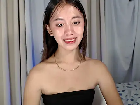 Snapshot of lovely_kiannaHugecock chatting on 12, 9, 2025 lovely kiannaHugecock online show from 12, 9, 2025