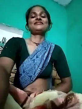 Snapshot of Sapna9685 chatting on 4, 11, 2025 Sapna9685 online show from 4, 11, 2025