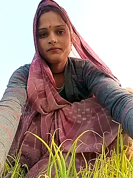 Snapshot of Sapna9685 chatting on 19, 12, 2025 Sapna9685 online show from 19, 12, 2025