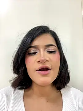 Snapshot of MaskedGirl_ chatting on 18, 11, 2025 MaskedGirl online show from 18, 11, 2025