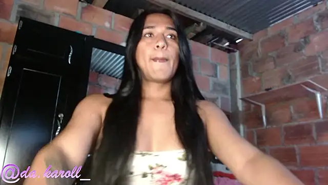  Diviine karoll  online show from 13, 9, 2025