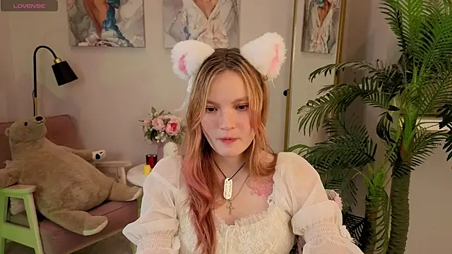 Snapshot of Ginger_Emma chatting on 26, 9, 2025 Ginger Emma online show from 26, 9, 2025