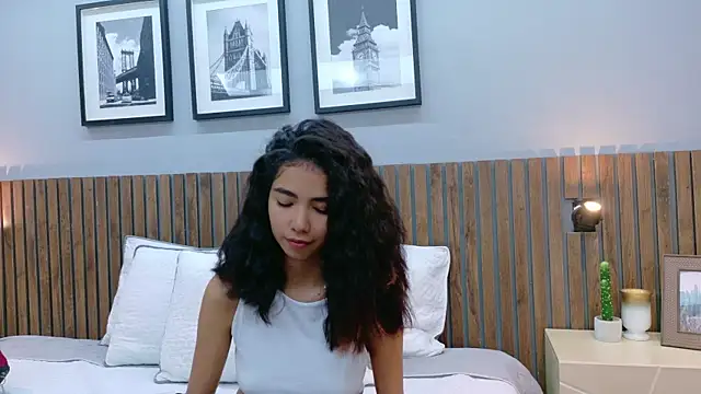 luna roja25 online show from 20, 12, 2025