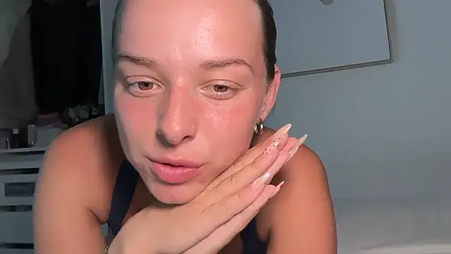 KayleeBella online show from 27, 5, 2026