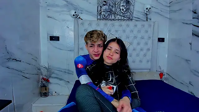 Ari and Storm online show from 5, 11, 2025