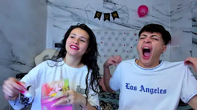 Ari and Storm online show from 12, 4, 2026