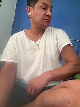 Snapshot of stevo170t chatting on 10, 10, 2025 stevo170t online show from 10, 10, 2025