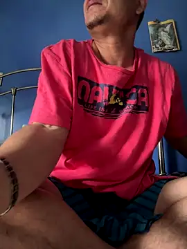 Snapshot of stevo170t chatting on 12, 11, 2025 stevo170t online show from 12, 11, 2025