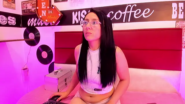 Scarlett 14  online show from 16, 12, 2025