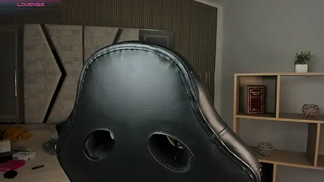 LiamDeep online show from 28, 2, 2026