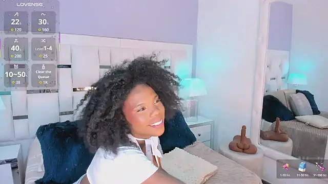 Snapshot of AmiraMorgan chatting on 14, 11, 2025 AmiraMorgan online show from 14, 11, 2025