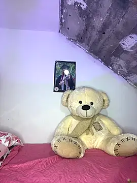 Snapshot of Melody_rouxxx chatting on 25, 10, 2025 Melody rouxxx online show from 25, 10, 2025