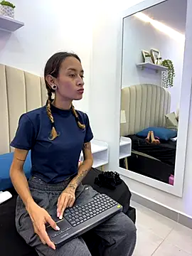 SunshineLizzy online show from 6, 11, 2025