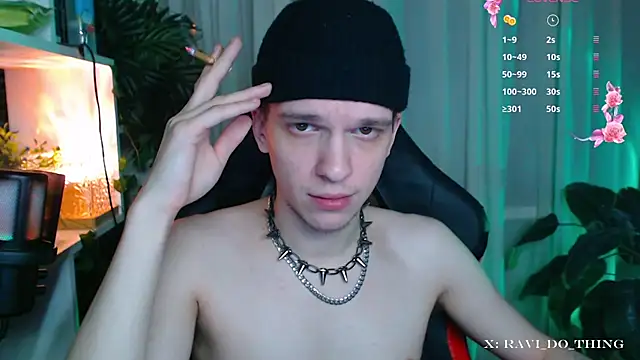 frozen boy online show from 14, 11, 2025