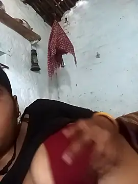 Snapshot of Sheema_tyagi chatting on 4, 11, 2025 Sheema tyagi online show from 4, 11, 2025