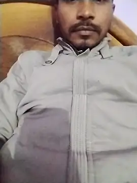 Snapshot of anurag-tyagi chatting on 29, 11, 2025 anurag-tyagi online show from 29, 11, 2025