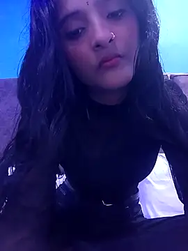 Snapshot of romantic_couple1 chatting on 14, 9, 2025 romantic couple1 online show from 14, 9, 2025