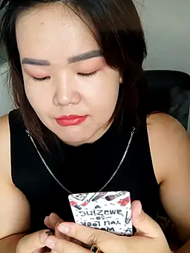 Snapshot of Innogin chatting on 23, 9, 2025 Innogin online show from 23, 9, 2025