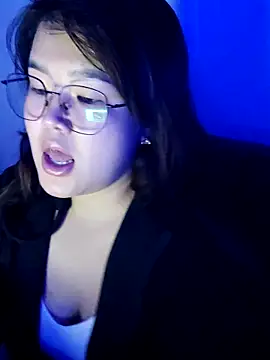 Snapshot of Innogin chatting on 17, 10, 2025 Innogin online show from 17, 10, 2025