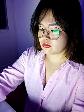 Snapshot of Innogin chatting on 25, 10, 2025 Innogin online show from 25, 10, 2025