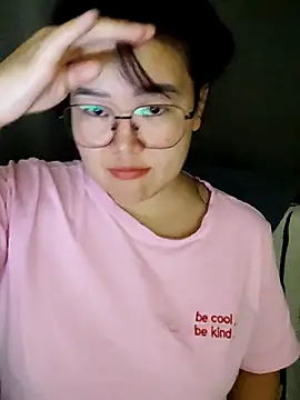 Snapshot of Innogin chatting on 9, 11, 2025 Innogin online show from 9, 11, 2025