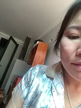 Snapshot of Pyy07 chatting on 30, 10, 2025 Pyy07 online show from 30, 10, 2025