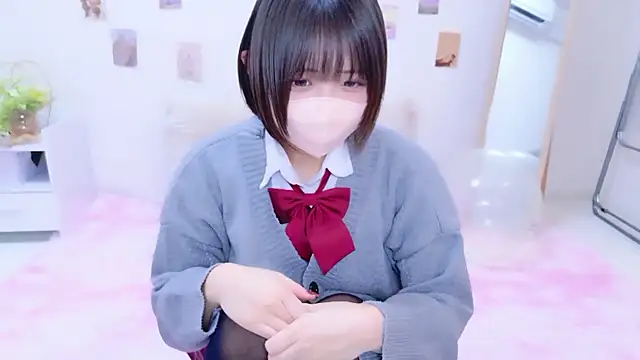 Snapshot of Hinata_Sun chatting on 3, 12, 2025 Hinata Sun online show from 3, 12, 2025