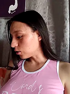 Snapshot of Lahila_ chatting on 24, 11, 2025 Lahila online show from 24, 11, 2025