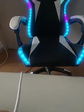 Snapshot of bananasex204 chatting on 2, 2, 2026 bananasex204 online show from 2, 2, 2026