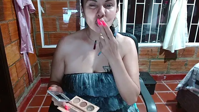 Milf Fantassyy online show from 29, 9, 2025