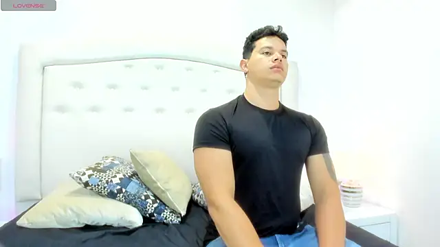 Snapshot of EclipseandFlame chatting on 18, 9, 2025 EclipseandFlame online show from 18, 9, 2025