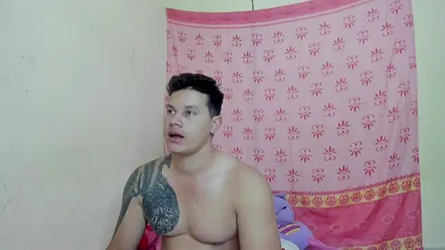 Snapshot of EclipseandFlame chatting on 24, 11, 2025 EclipseandFlame online show from 24, 11, 2025