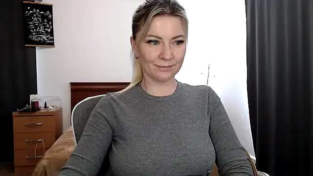 Snapshot of ParadiseAlina chatting on 11, 5, 2026 ParadiseAlina online show from 11, 5, 2026