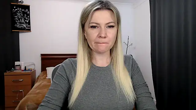 Snapshot of ParadiseAlina chatting on 15, 5, 2026 ParadiseAlina online show from 15, 5, 2026