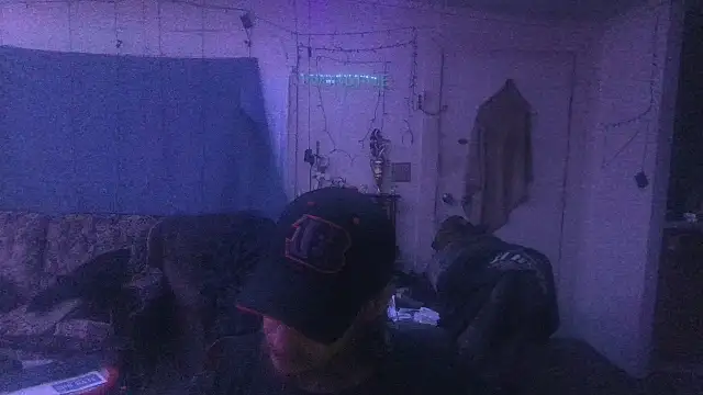 Poundtown1226 online show from 18, 1, 2026