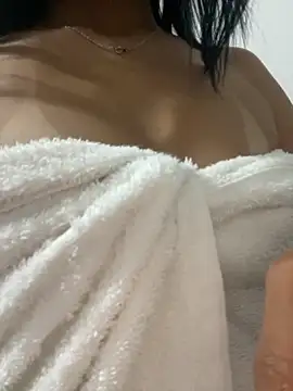 Snapshot of Katianesantos chatting on 29, 10, 2025 Katianesantos online show from 29, 10, 2025