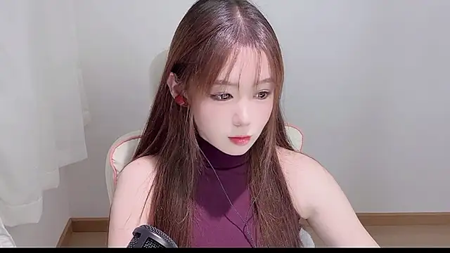 Snapshot of Xiao-runbao chatting on 3, 10, 2025 Xiao-runbao online show from 3, 10, 2025