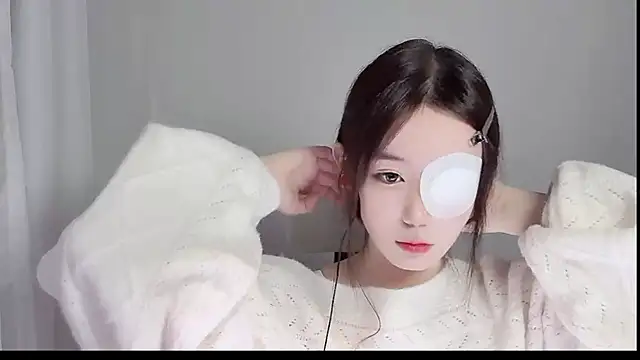 Snapshot of Xiao-runbao chatting on 15, 10, 2025 Xiao-runbao online show from 15, 10, 2025