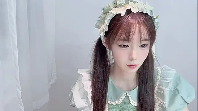 Snapshot of Xiao-runbao chatting on 25, 10, 2025 Xiao-runbao online show from 25, 10, 2025