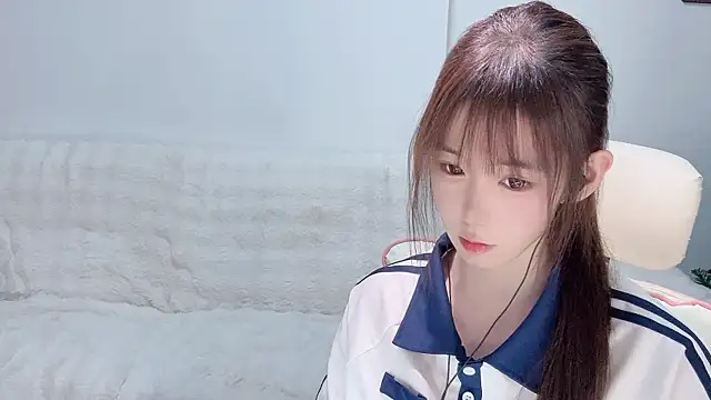 Snapshot of Xiao-runbao chatting on 16, 11, 2025 Xiao-runbao online show from 16, 11, 2025