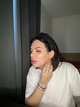 Snapshot of -RAHELA- chatting on 19, 11, 2025 -RAHELA- online show from 19, 11, 2025