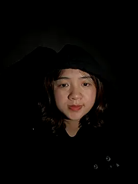 Snapshot of Lonnina chatting on 13, 11, 2025 Lonnina online show from 13, 11, 2025