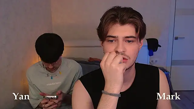 Snapshot of itsyanbb chatting on 11, 9, 2025 itsyanbb online show from 11, 9, 2025